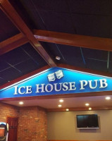 Ice House Pub food