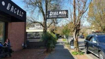 Spielman Bagels And Coffee Roasters outside