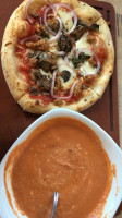 Famoso Neapolitan Pizzeria food