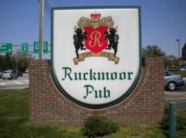 Ruckmoor Lounge outside