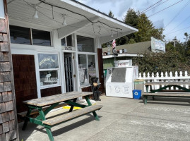 Greenbank Pantry Deli inside