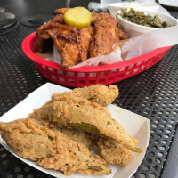 Eugene's Hot Chicken food