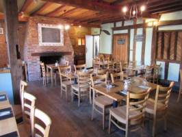 The Griffin Inn inside