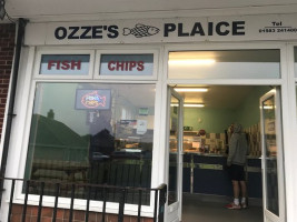 Ozze's Plaice food