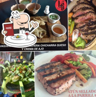 La Barra Cantina: Mezcalería Y Cocina Mexicana food
