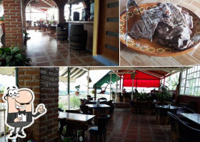El Mirador Restaurant-bar food