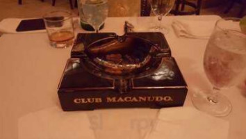 Club Macanudo menu