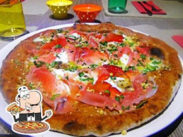 Il Connubio Ristopub-norcineria-pizzeria A Legna food