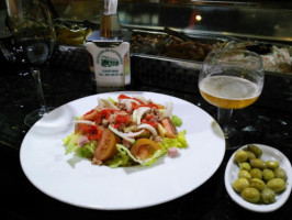 Estacion De Autobuses food