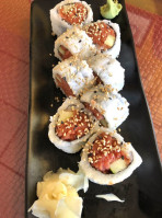 Domo Sushi Roll food