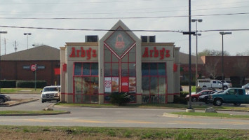 Arby's outside