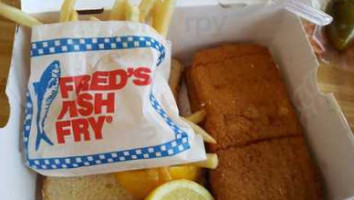 Fred's Fish Fry inside
