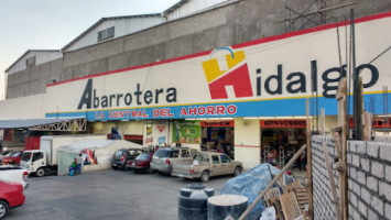 Abarrotera Hidalgo outside