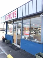 K-may Donuts outside