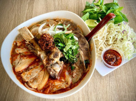 Gogo Phở food