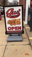 Gus' Pretzel Shop outside
