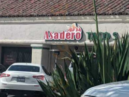 Taco Asadero Shop outside