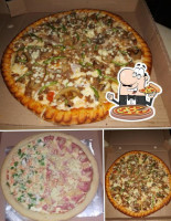 Pizzas Mike food