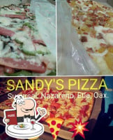 Sandy's Pizza food