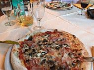 Pizzeria Pintadera food