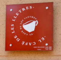 El Cafe De Les Lletres inside