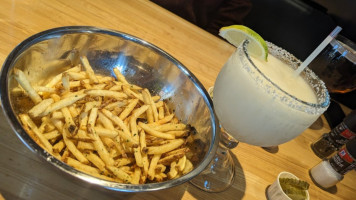 Hopdoddy Burger outside