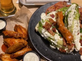 Buffalo Wild Wings food