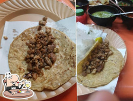 Super Tacos El Lobo food