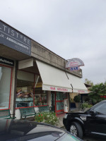 Pasticceria Valcalepio outside