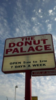 The Donut Palace food