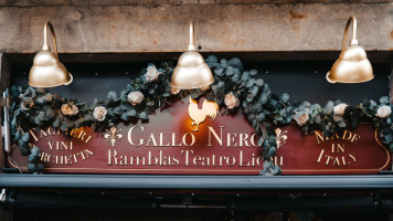 Gallo Nero La Rambla Teatre Del Liceu outside