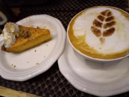 Il Caffe Di Luciano food