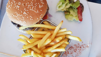 Les Pieds Dans L’eau food