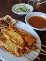 Thai Uptown food
