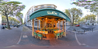 Cafe Le Segur inside