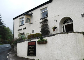 The Royal Oak outside