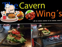 The Cavern Wings food