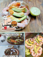 Mariscos La Huerta food
