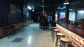 Lautrec inside