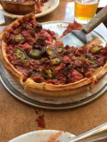 Zacharys Chicago Pizza food