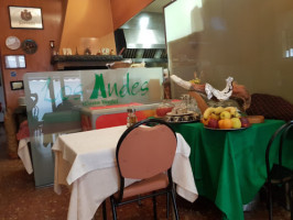 Los Andres Costa Verde food