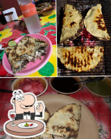 Cenaduria Cabiño food