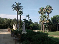 Aulazero outside