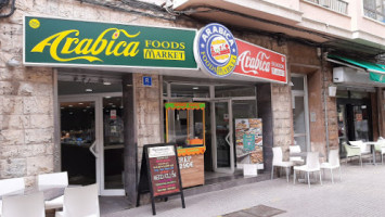 Arabica Foods Market inside