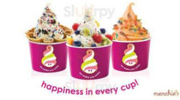 Menchie's Sunrise Plaza food