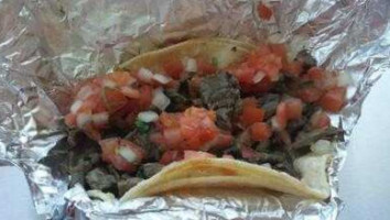 Papi's Tacos food