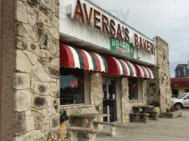 Aversa's Italian Bakery outside