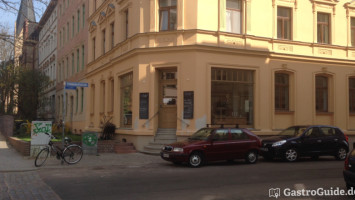 Cafe Ludwig outside