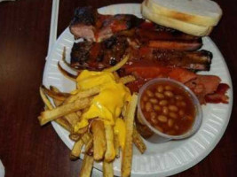 Crosstown Barbeque food