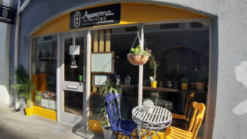 Apoema Bistro inside